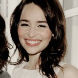 Emilia-Clarke-413245ad25f63af6677a6