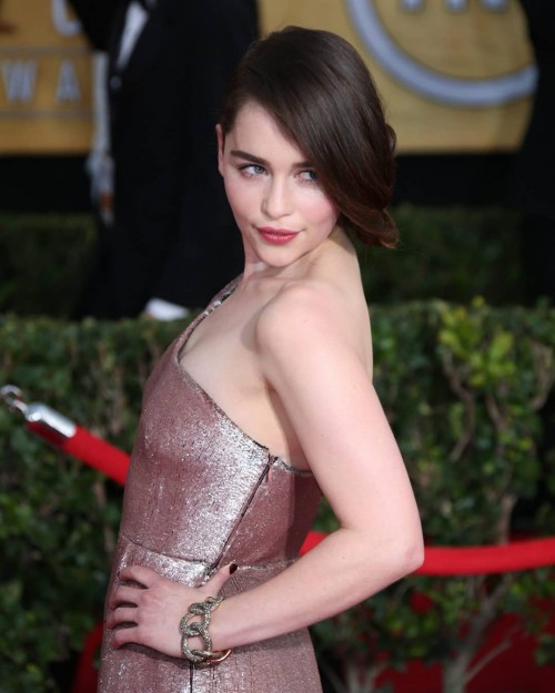 Emilia-Clarke-41470.jpg