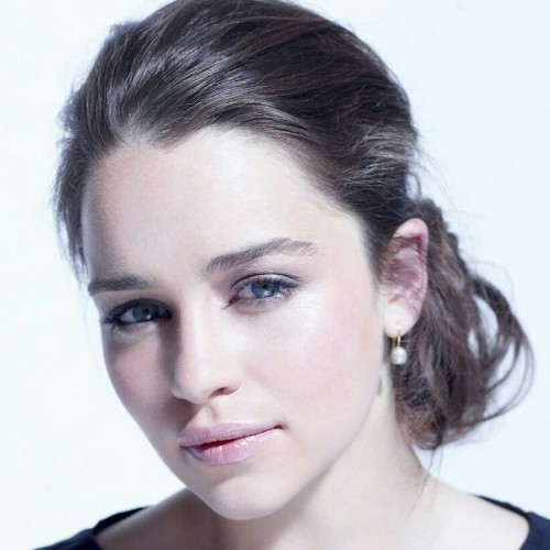 Emilia-Clarke-41577.jpg