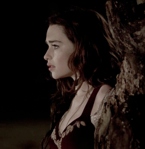 Emilia-Clarke-41845.png