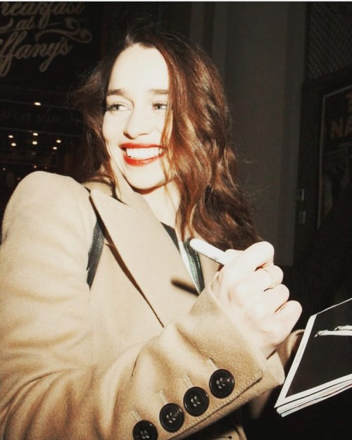 Emilia-Clarke-42060.jpg