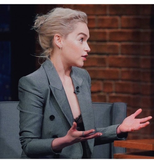 Emilia-Clarke-42066.jpg