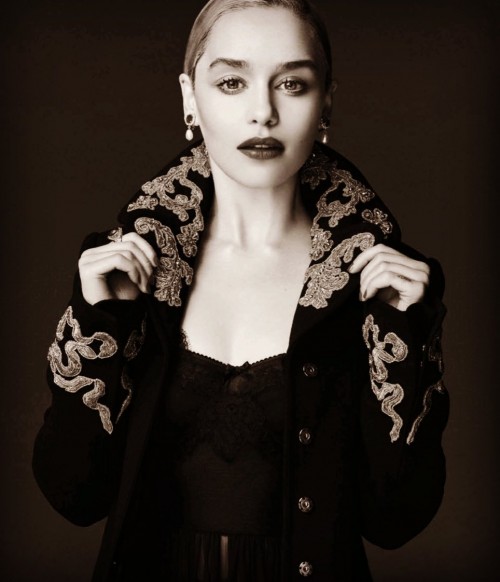 Emilia-Clarke-42177.jpg