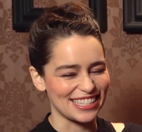 Emilia-Clarke-42228.jpg
