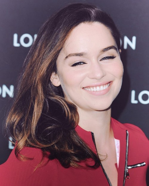 Emilia-Clarke-422375ed954e66d3b07c6.jpg