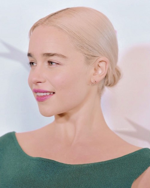 Emilia-Clarke-42257.jpg
