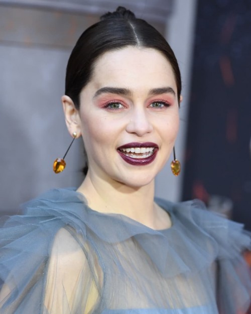 Emilia-Clarke-42271.jpg