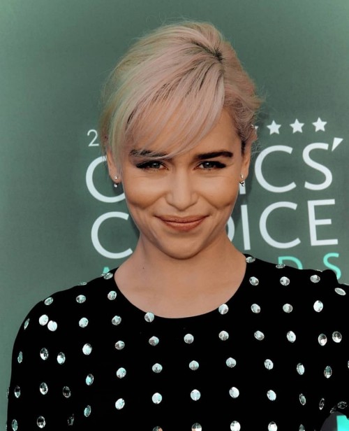 Emilia-Clarke-42411.jpg