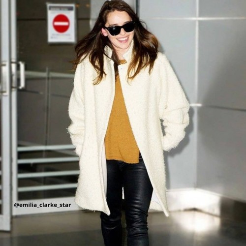 Emilia-Clarke-42413.jpg