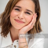 Emilia-Clarke-4298910e3e40be29b65eb