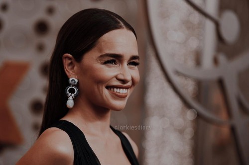 Emilia-Clarke-43025.jpg