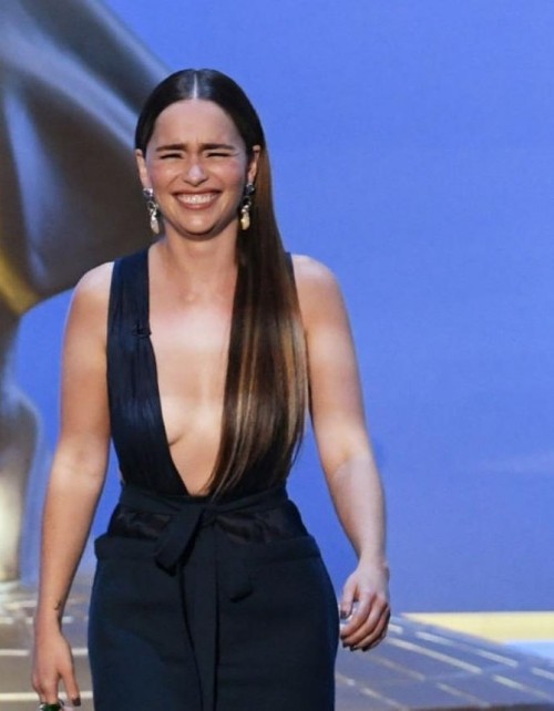Emilia-Clarke-43092.jpg