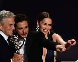 Emilia-Clarke-43715.jpg