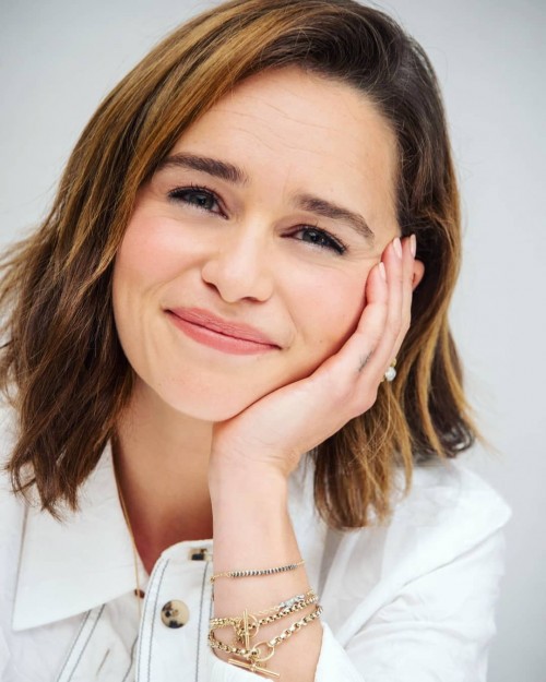 Emilia-Clarke-43774.jpg