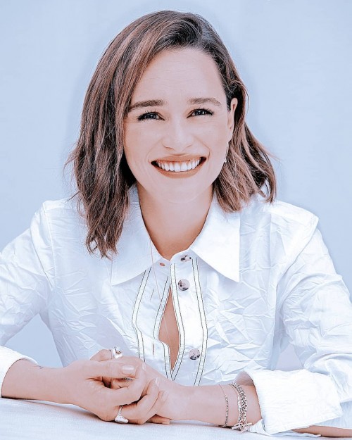 Emilia-Clarke-43961.jpg