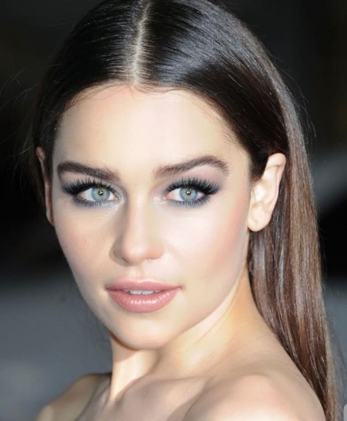 Emilia-Clarke-43978.jpg