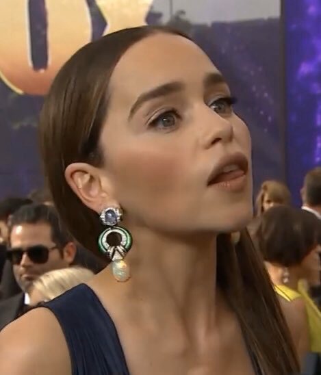 Emilia-Clarke-44358.jpg