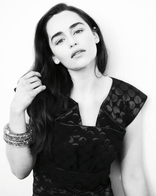 Emilia-Clarke-44451.jpg