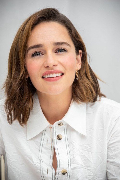 Emilia-Clarke-44490.jpg