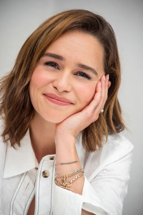 Emilia-Clarke-44492.jpg