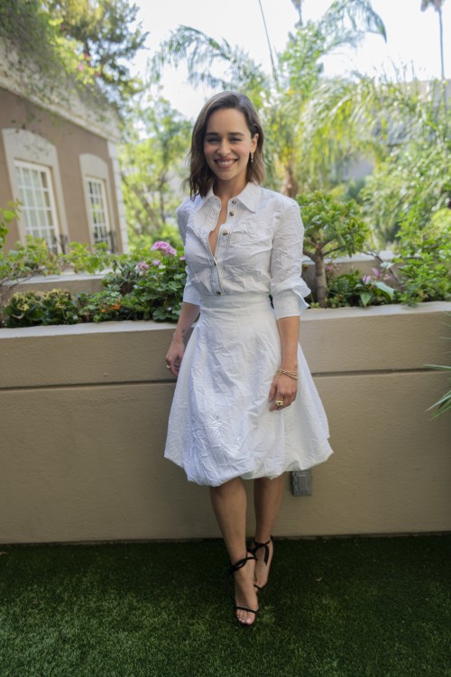 Emilia-Clarke-44507.jpg