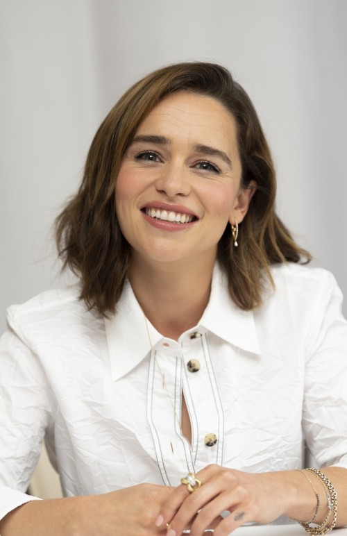 Emilia-Clarke-44523.jpg