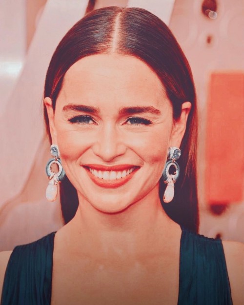 Emilia-Clarke-44586.jpg