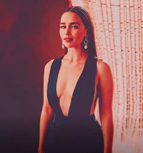 Emilia-Clarke-44598.jpg