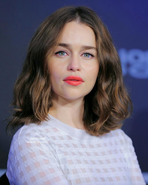 Emilia-Clarke-44849.jpg