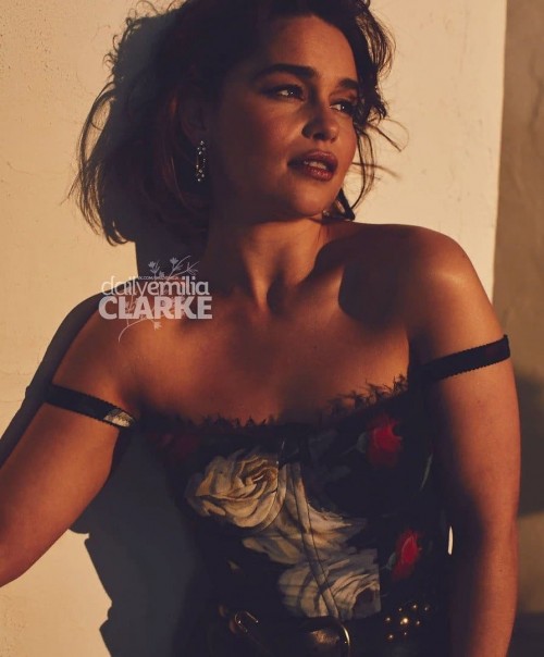 Emilia-Clarke-44963.jpg