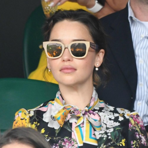 Emilia-Clarke-4521778806db52e140e3b.jpg