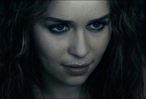 Emilia-Clarke-45342.jpg