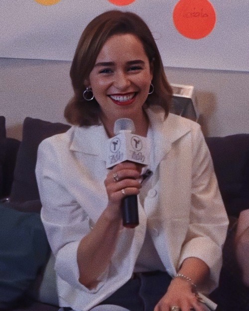 Emilia-Clarke-45621.jpg