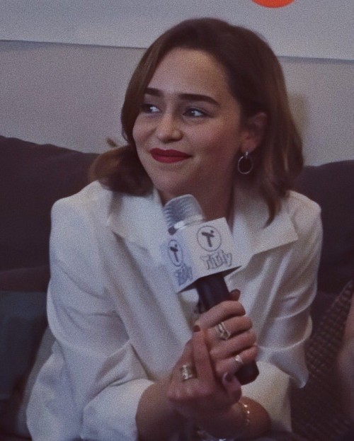 Emilia-Clarke-45638.jpg
