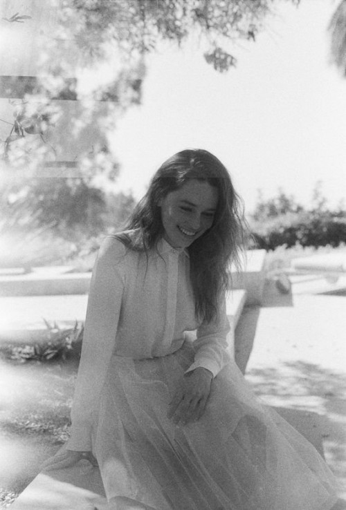 Emilia-Clarke-45650.jpg