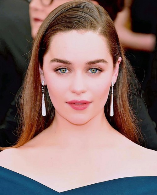 Emilia-Clarke-45967.jpg