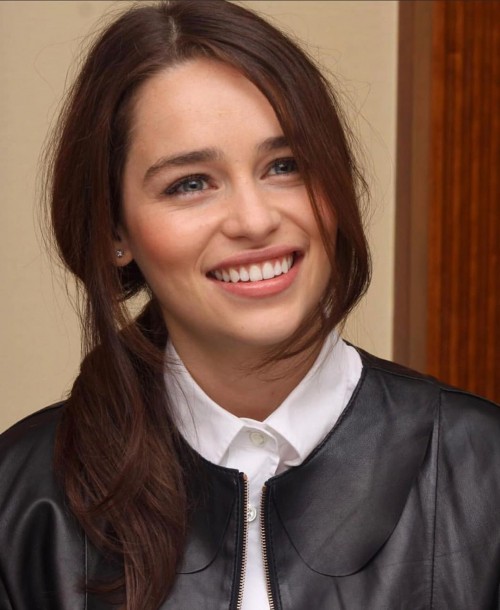 Emilia-Clarke-45971.jpg