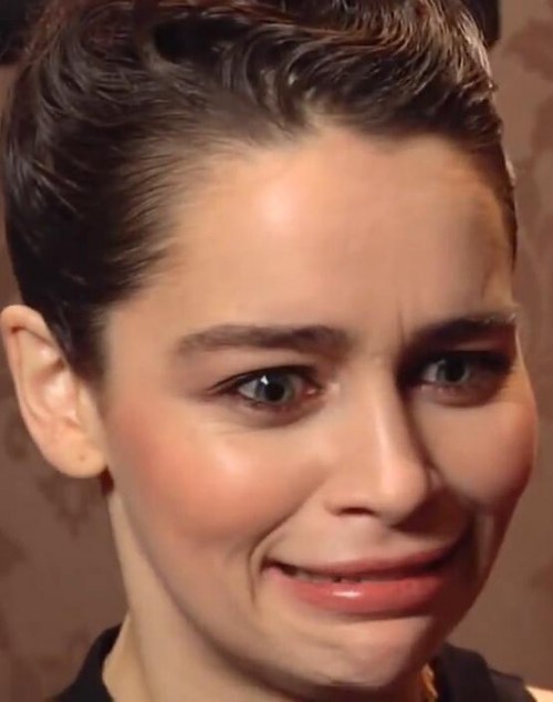 Emilia-Clarke-46038.jpg