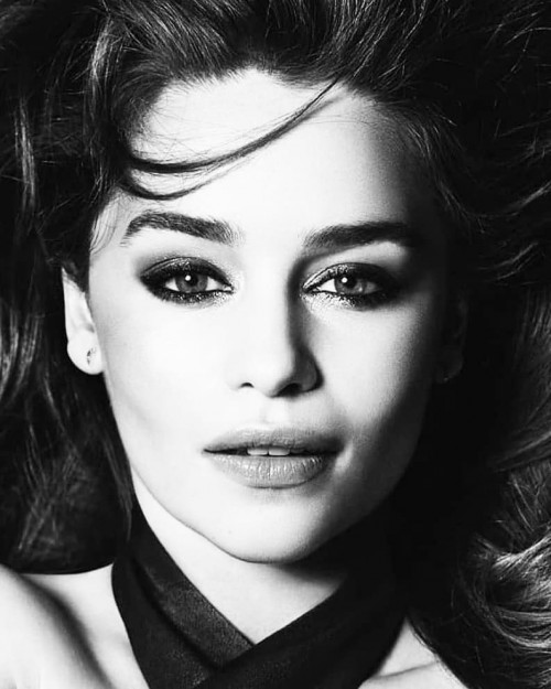Emilia-Clarke-46122.jpg