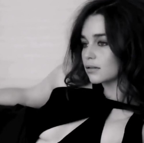 Emilia-Clarke-46138.jpg