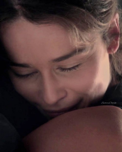 Emilia-Clarke-46244.jpg
