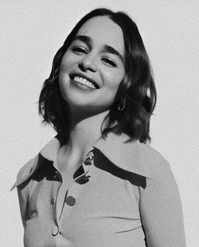 Emilia-Clarke-46273a5f26317cd3f12c2.jpg