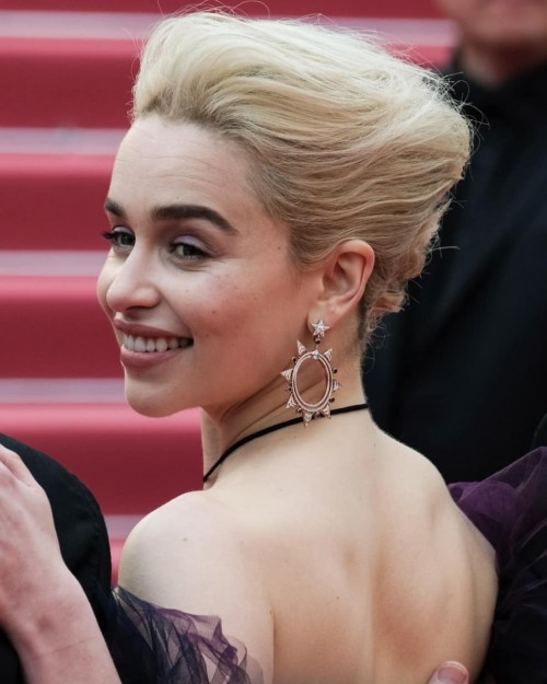 Emilia-Clarke-46296384296d02ebf750a.jpg