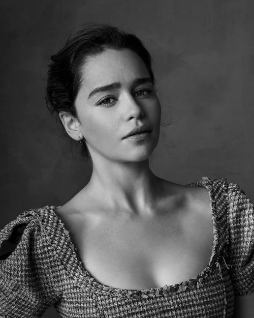 Emilia-Clarke-47108.jpg