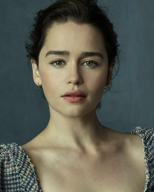 Emilia-Clarke-47109.jpg