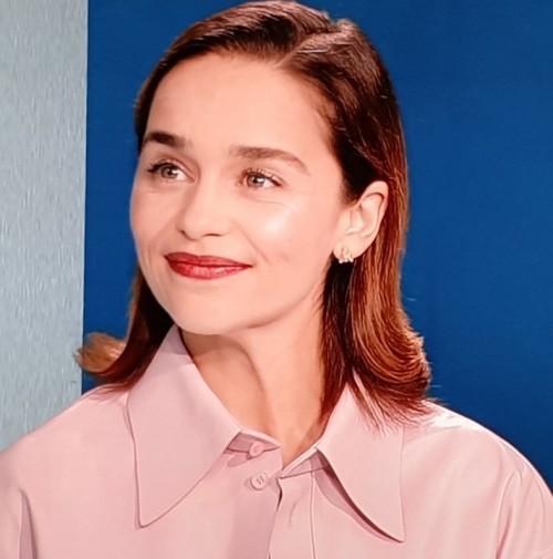 Emilia-Clarke-47411858ecdedf92f553a.jpg