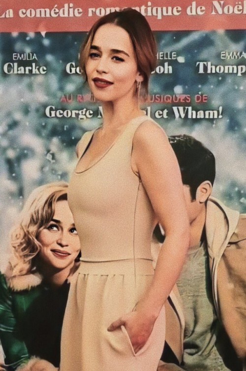 Emilia-Clarke-47420.jpg
