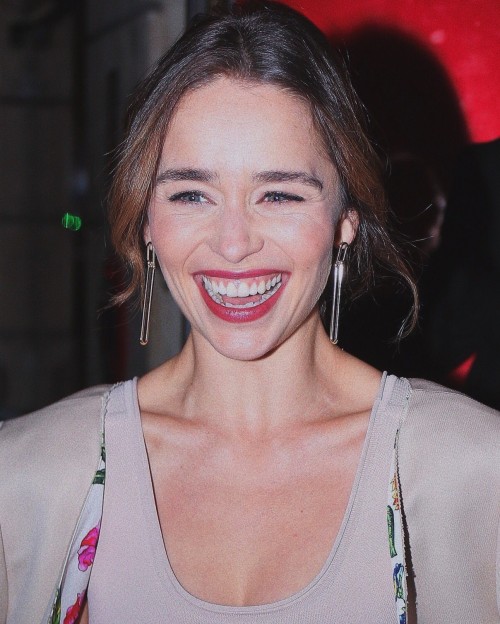 Emilia-Clarke-47429.jpg