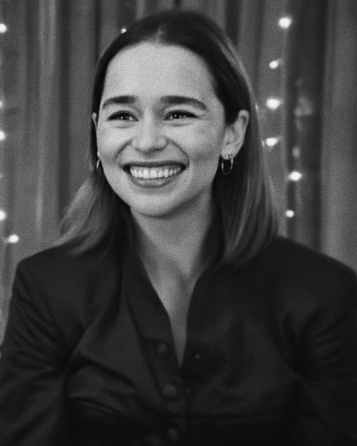 Emilia-Clarke-47478.jpg