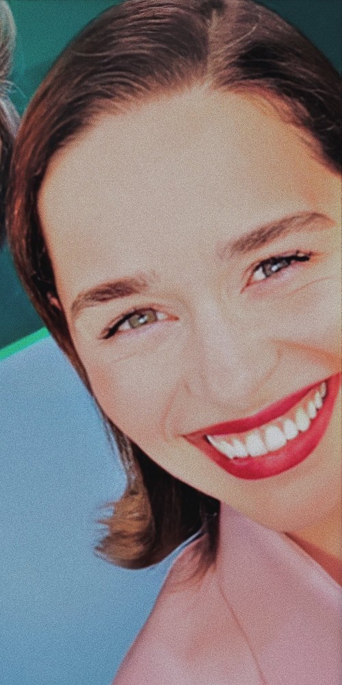 Emilia-Clarke-47480.jpg